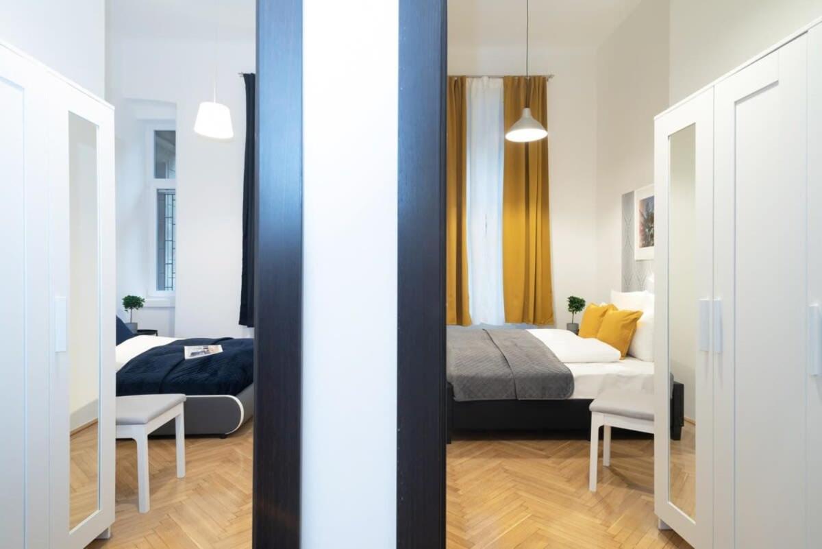 Ultra Central Large Stylish Apartment Budapest Exterior foto